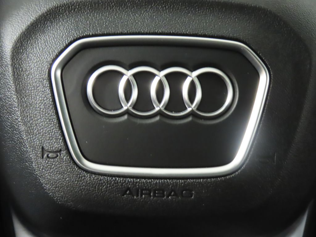 Thumbnail: 2025 Audi Q3 - 18