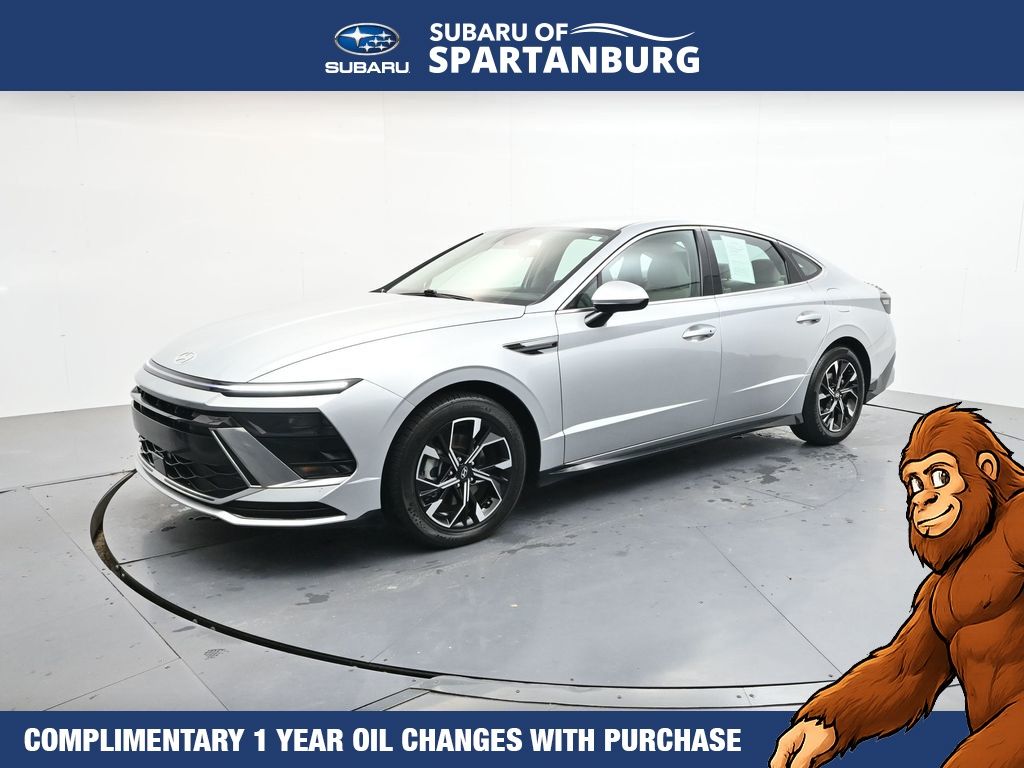 Aero Silver 2024 Hyundai Sonata Sedan Front-Wheel Drive 8-Speed Automatic
