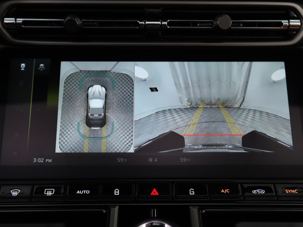 Thumbnail: 2026 Aston Martin Vantage - 24