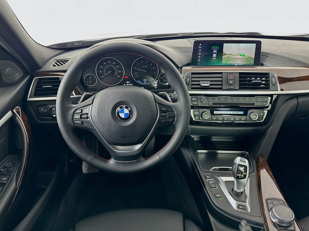 2018 BMW 3 Series 330e iPerformance 23