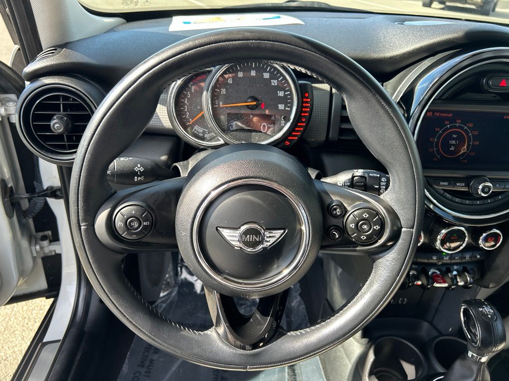 Thumbnail: 2015 MINI Cooper - 20