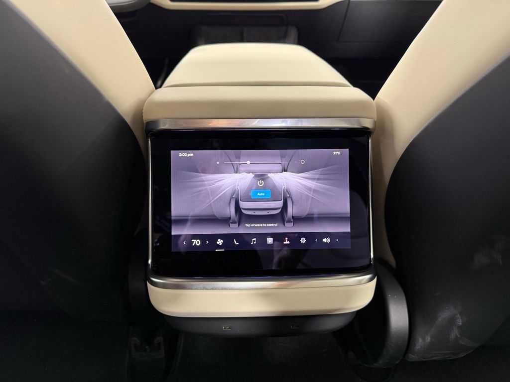 Thumbnail: 2021 Tesla Model S - 22