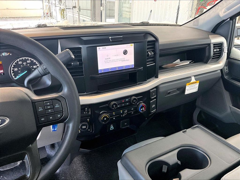 2026 Ford F-250SD — photo 13