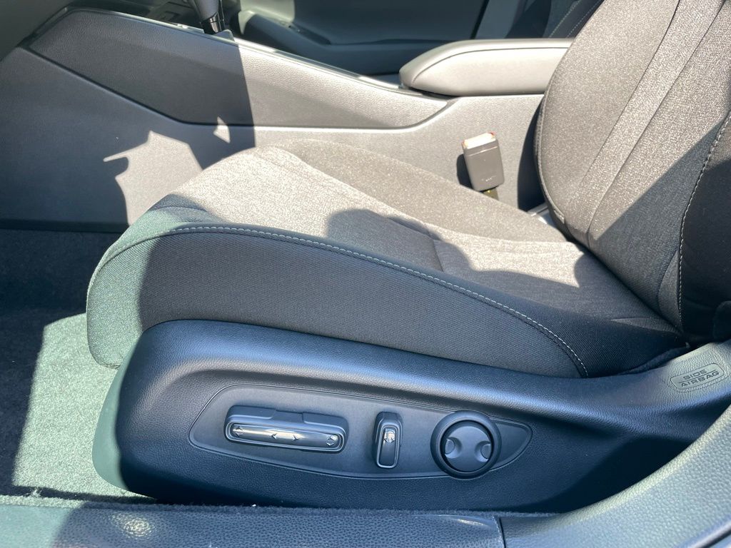 Thumbnail: 2025 Honda Accord - 25