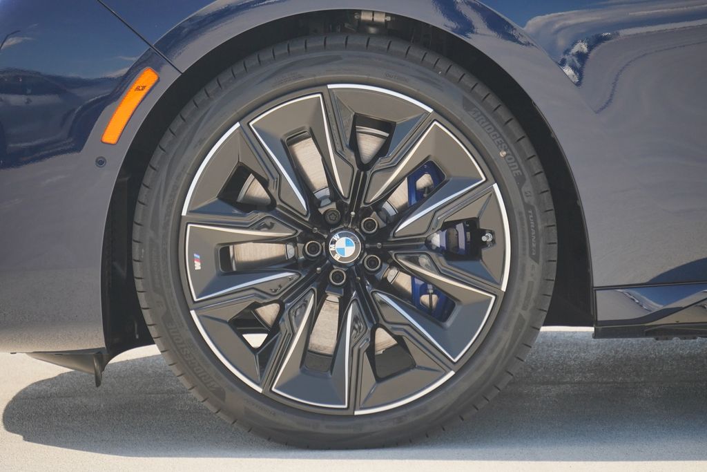 Thumbnail: 2026 BMW 7 Series - 5