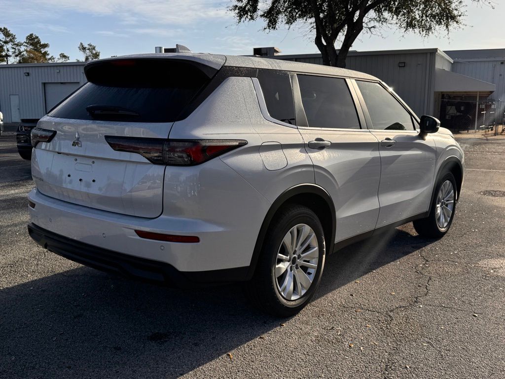 New 2026 Mitsubishi Outlander SUV