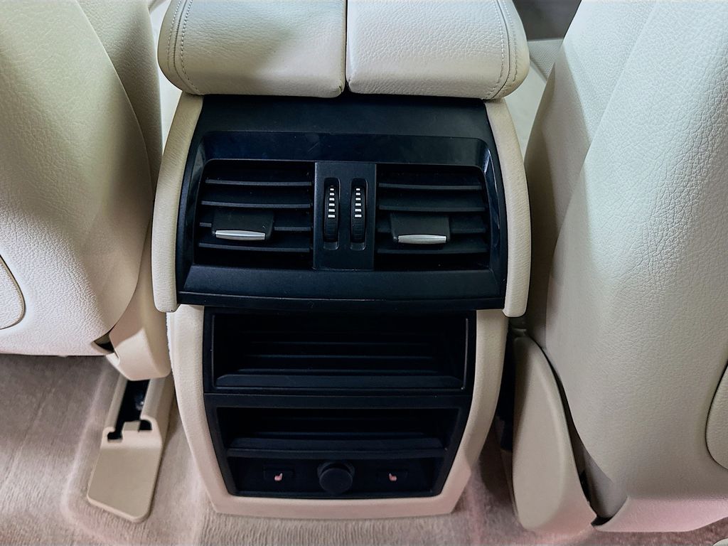 Thumbnail: 2014 BMW X5 - 26