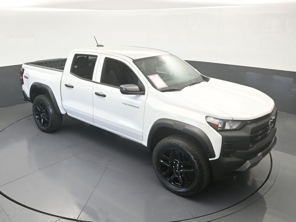 Used 2025 Summit White Chevrolet Trail Boss image 47
