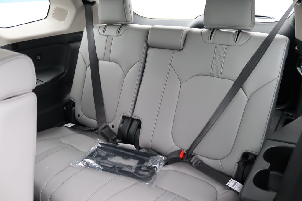 Thumbnail: 2025 Honda Pilot - 13