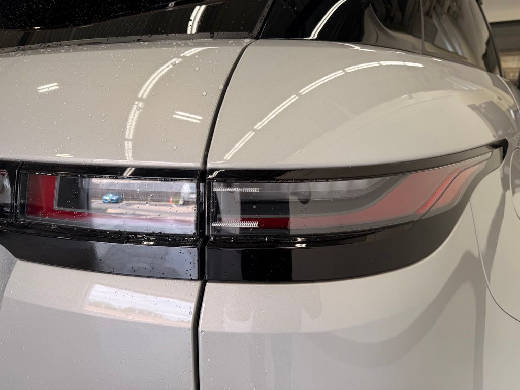 Thumbnail: 2026 Land Rover Range Rover Evoque - 5