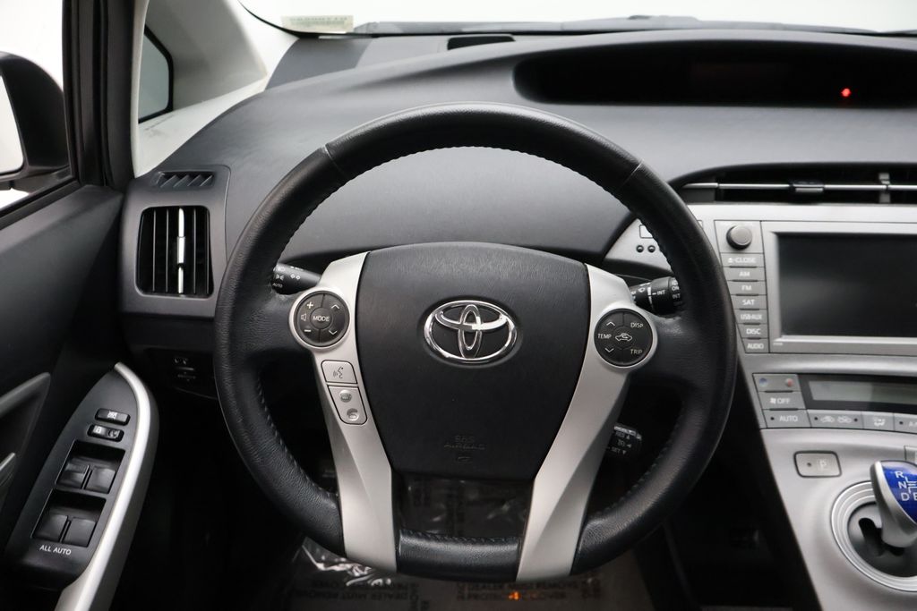 Thumbnail: 2013 Toyota Prius - 23