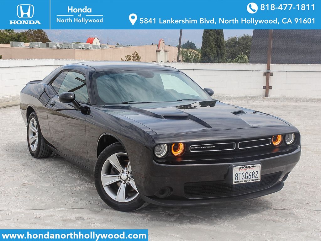Pitch Black Clearcoat 2019 Dodge Challenger Coupe Rear-Wheel Drive 8-Speed Automatic