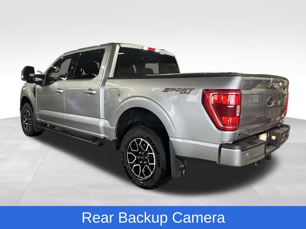 View vehicle photo 3