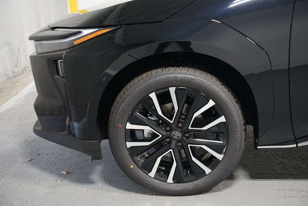 Thumbnail: 2026 Toyota bZ - 5