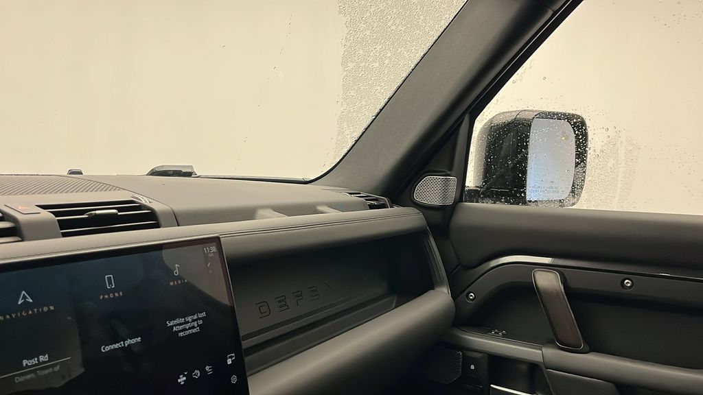 2023 Land Rover Defender 130 21