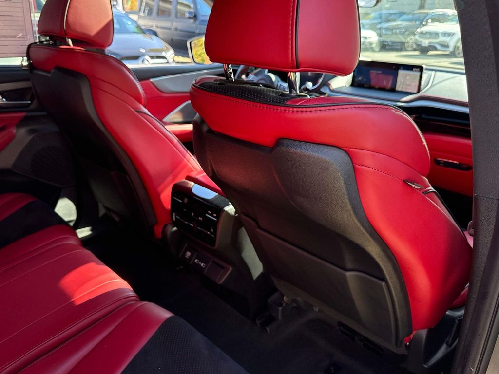 Thumbnail: 2022 Acura MDX - 21