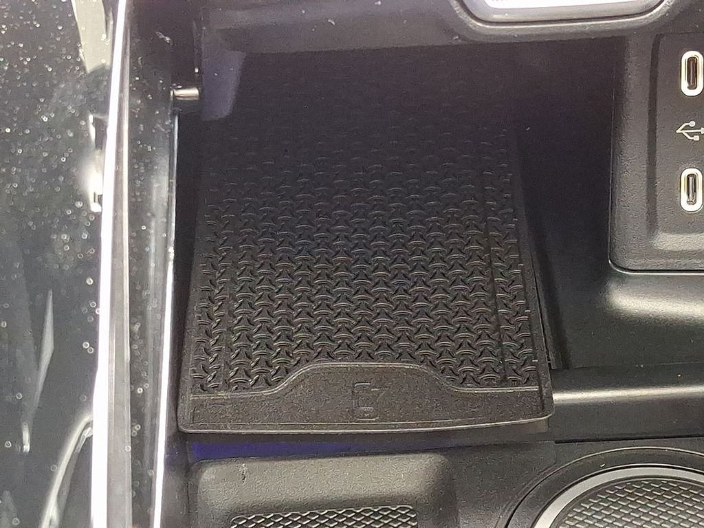 Thumbnail: 2025 Mercedes-Benz GLC - 19