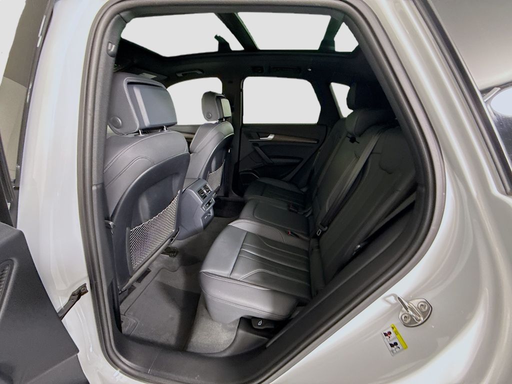 Thumbnail: 2025 Audi Q5 - 21