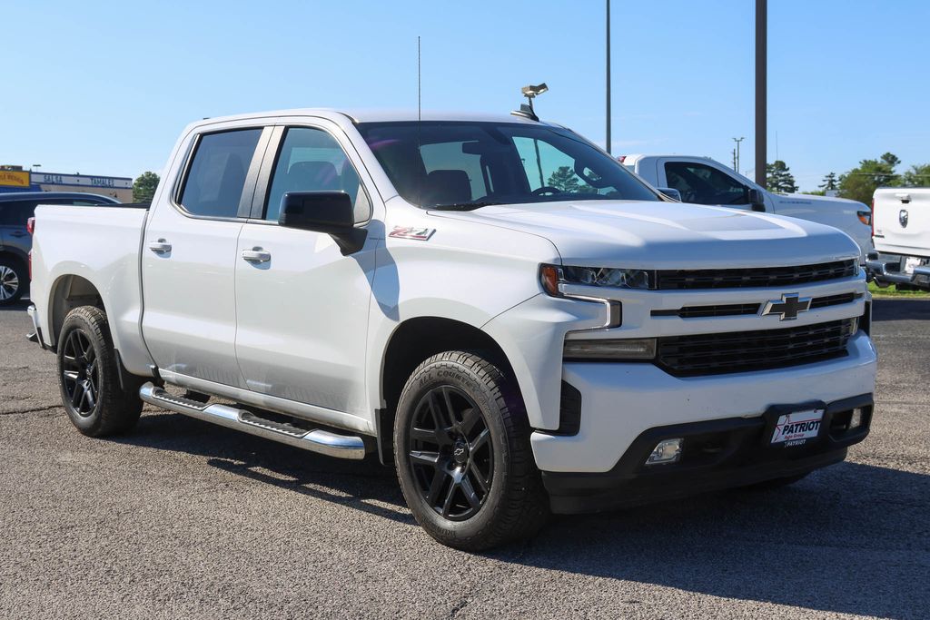 Summit White 2022 Chevrolet Silverado 1500 Pickup Truck Four-Wheel Drive 8-Speed Automatic