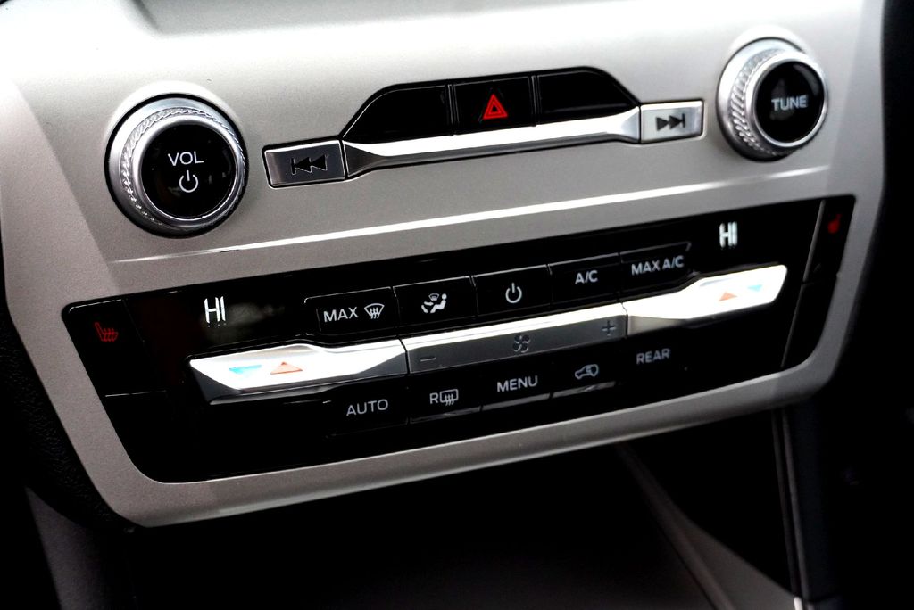 Used Car 2021 Ford Explorer  Xlt For Sale Under $20,000 In Taylor, Texas