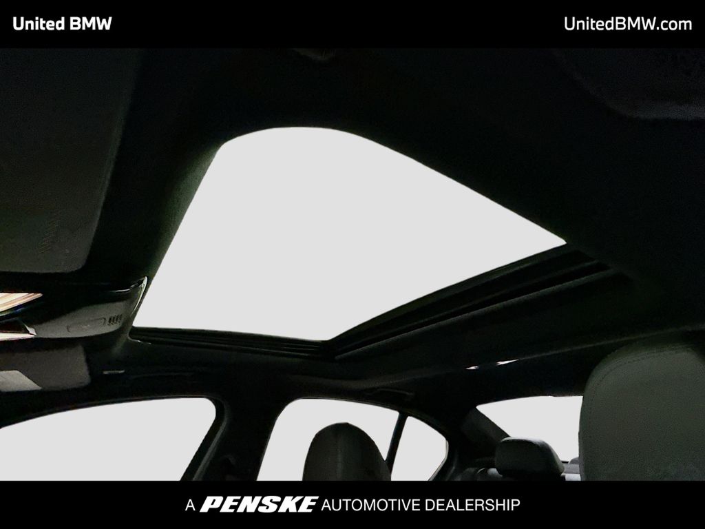 Thumbnail: 2021 BMW 3 Series - 12