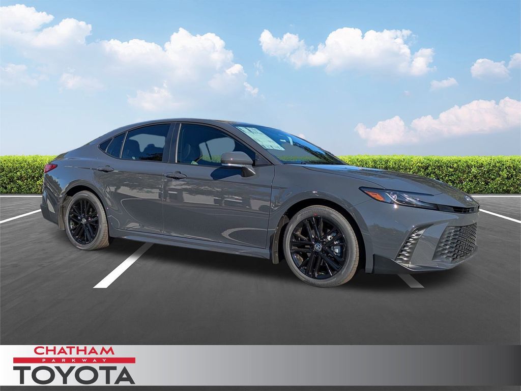 2026 Toyota Camry SE's photo