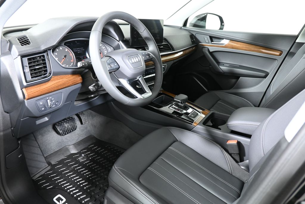 2024 Audi Q5 Premium 12