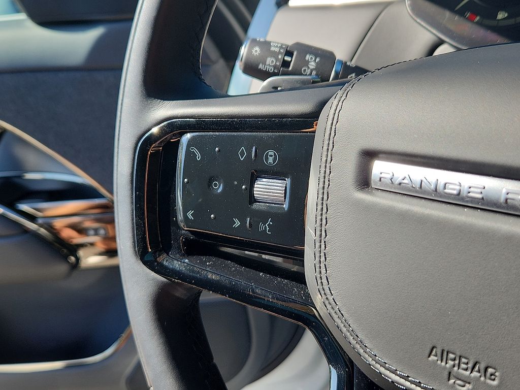 Thumbnail: 2026 Land Rover Range Rover Sport - 21