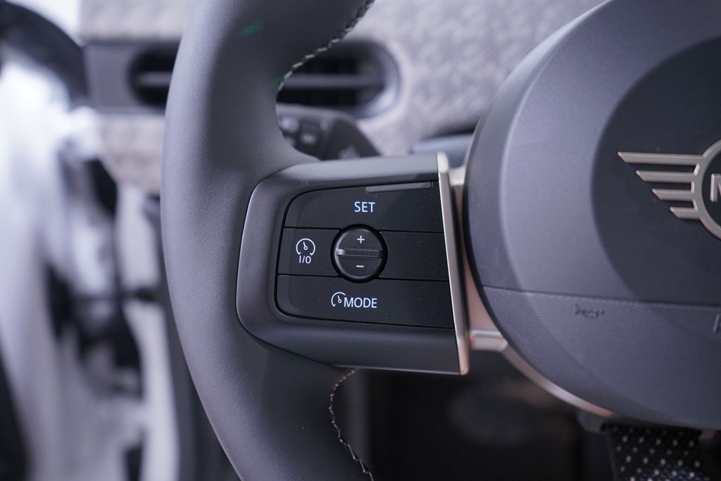 Thumbnail: 2026 MINI Cooper - 16