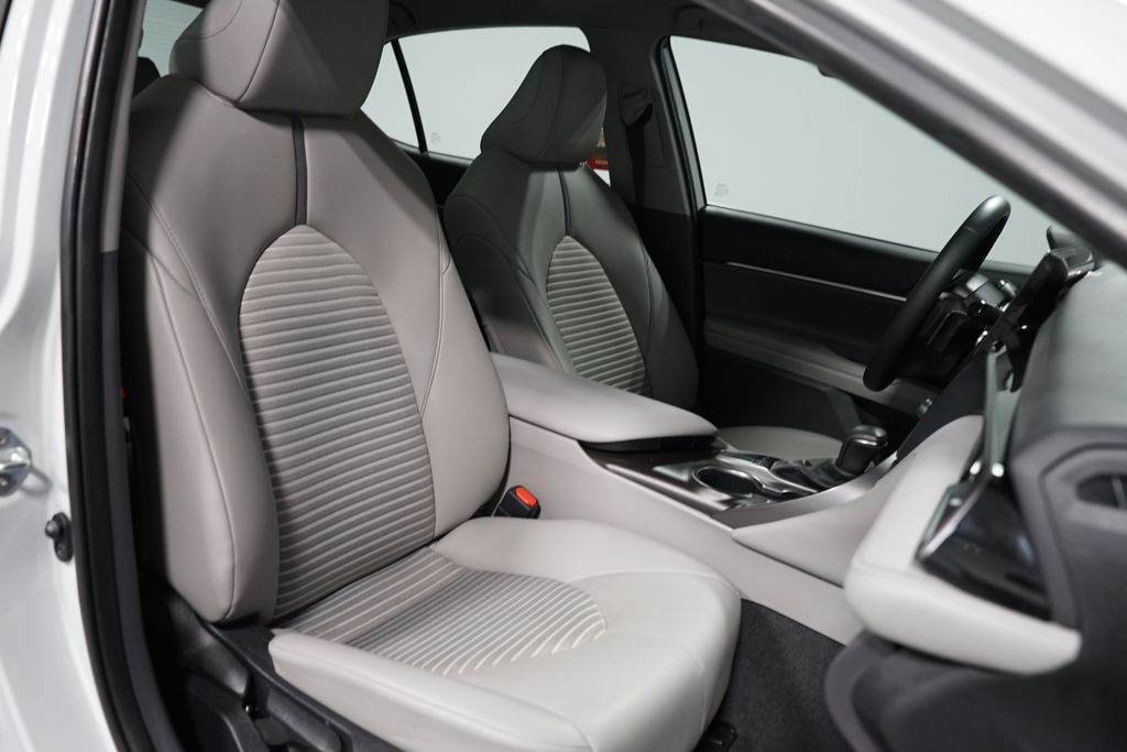 Thumbnail: 2023 Toyota Camry - 26