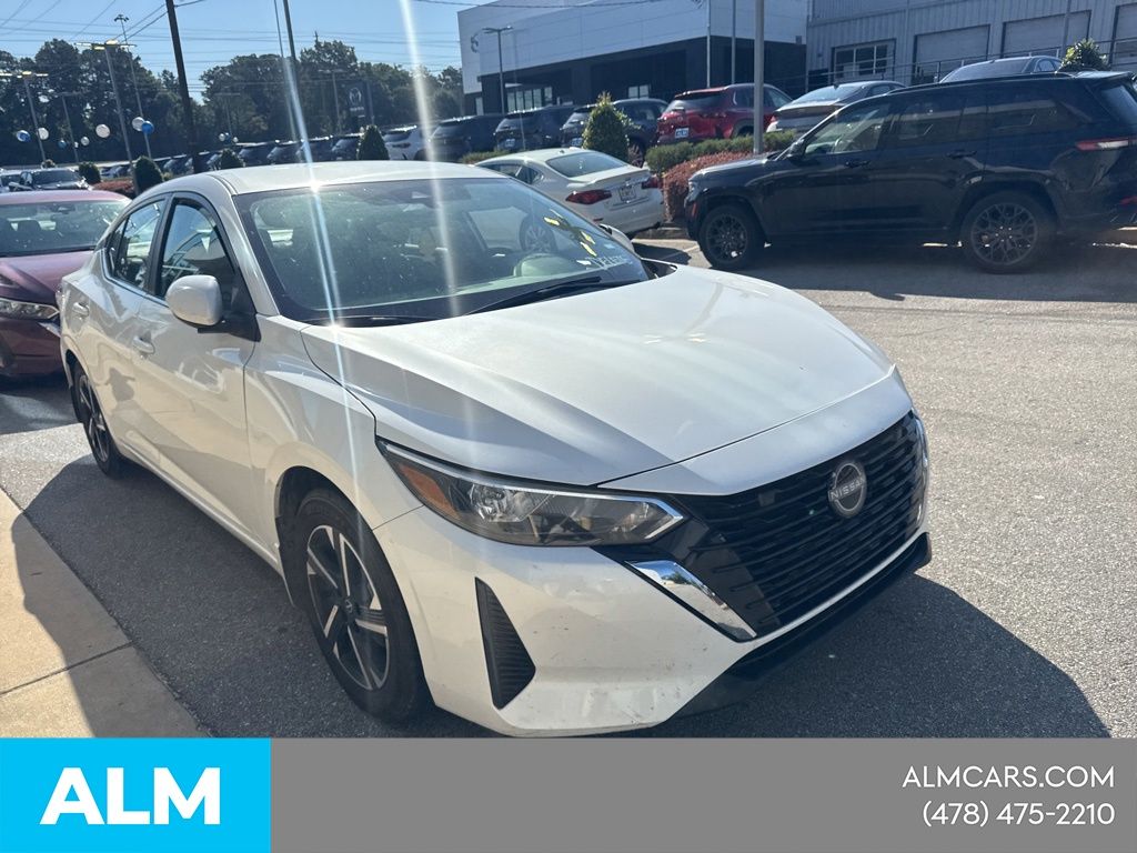 Used 2024 White Nissan SV image 4
