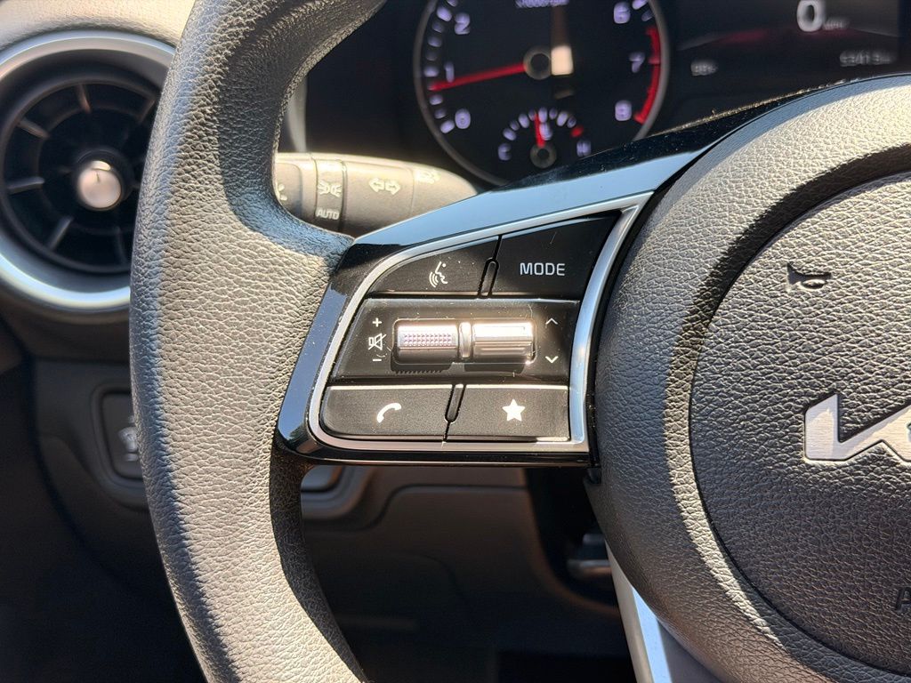 2024 Kia Forte LXS Gravity Gray - Jim Hudson Acura - Image 24