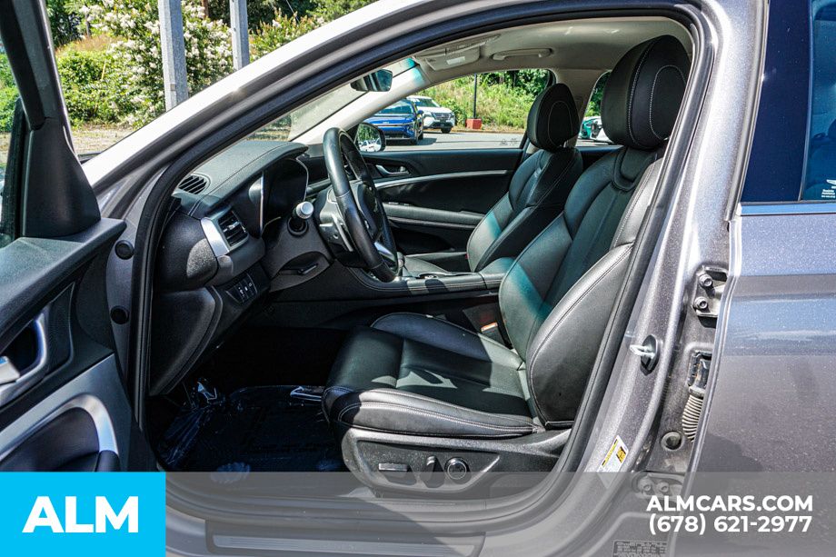 Used 2025 Silver Genesis 2.5T image 18