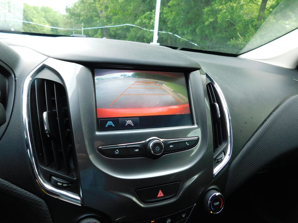2016 Chevrolet Cruze LT 10