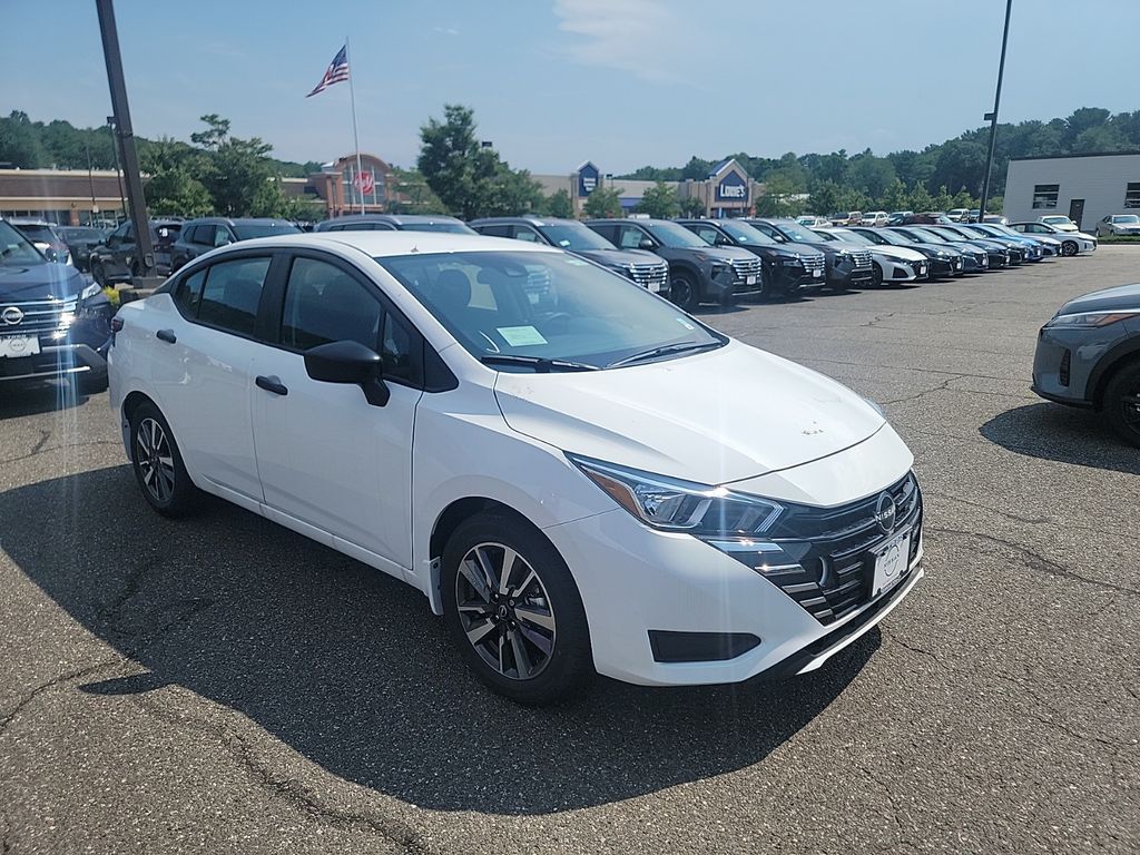 2024 Nissan Versa 1.6 S 7