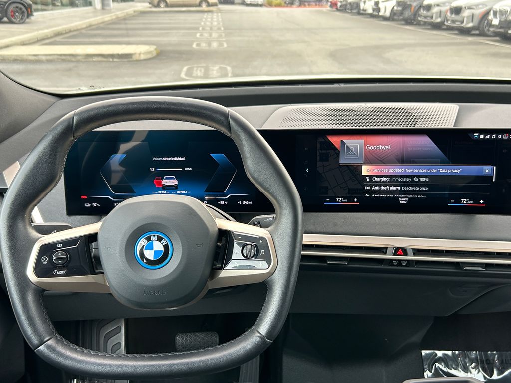 Thumbnail: 2022 BMW iX - 17