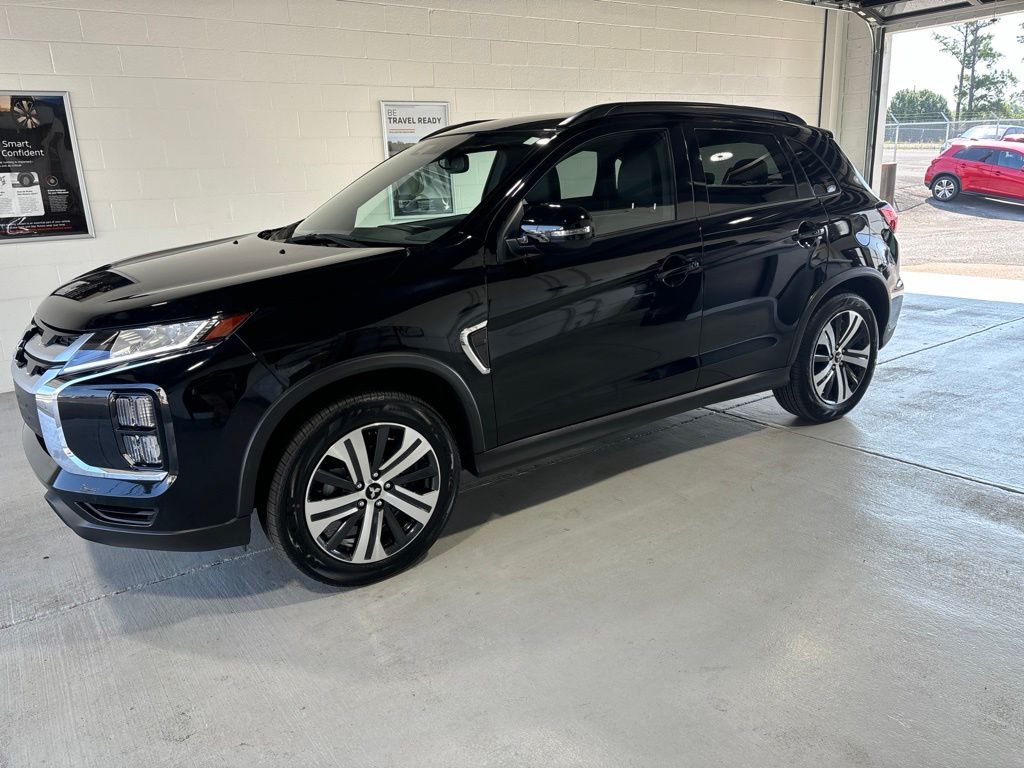 2024 Mitsubishi Outlander Sport 2.4 SEL AWC CVT's photo