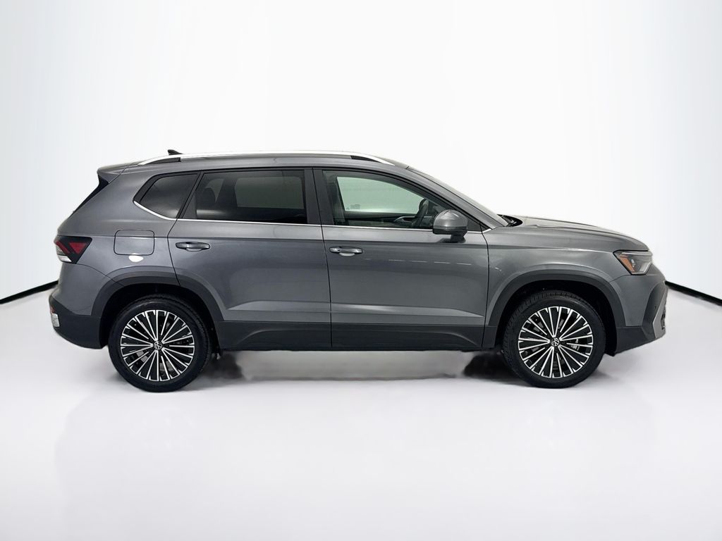 Thumbnail: 2026 Volkswagen Taos - 4