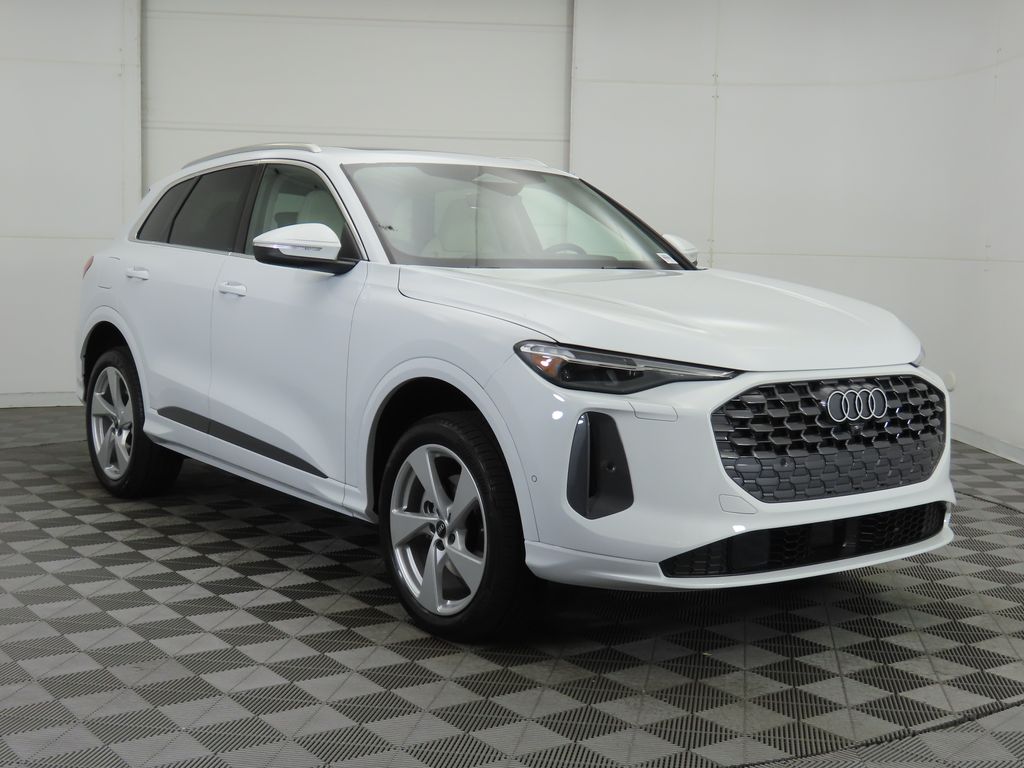 Thumbnail: 2025 Audi Q5 - 3