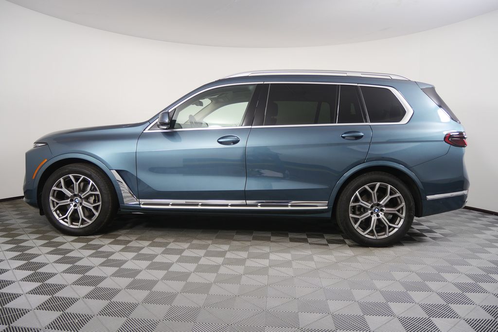 Thumbnail: 2025 BMW X7 - 6