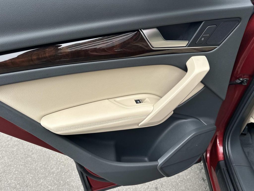 Thumbnail: 2019 Audi Q5 - 28