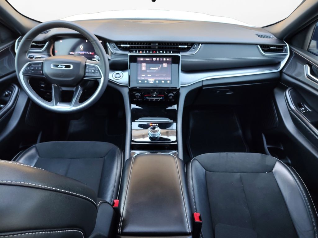 Used Car 2023 Jeep Grand Cherokee  Altitude For Sale Under $30,000 In Austin, Texas