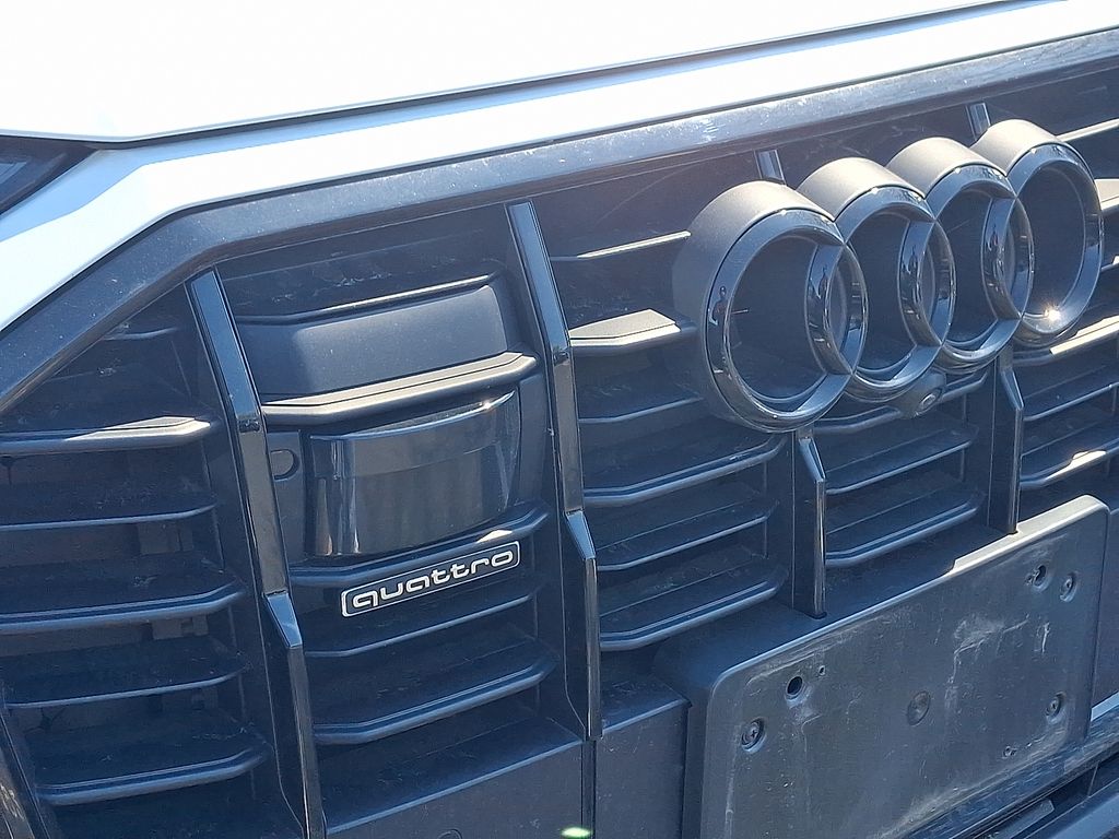 Thumbnail: 2023 Audi Q7 - 4