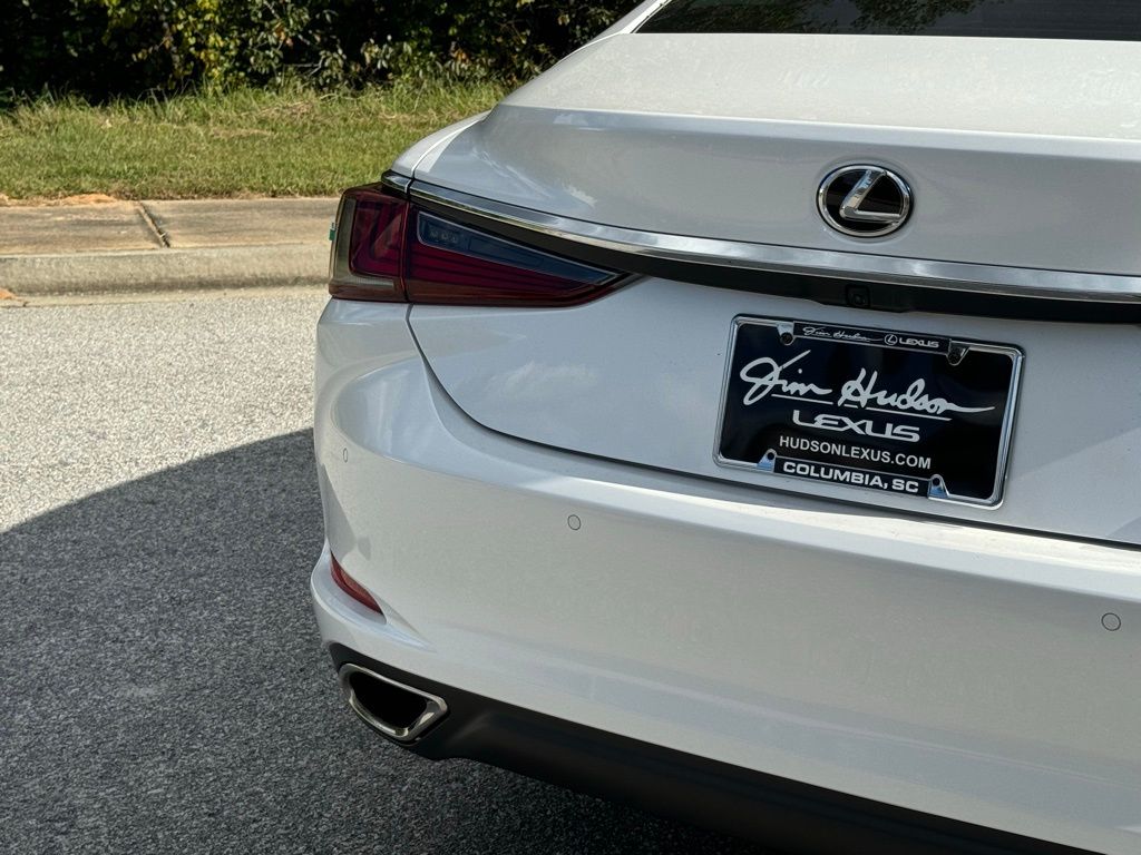 2025 Lexus ES 350 14