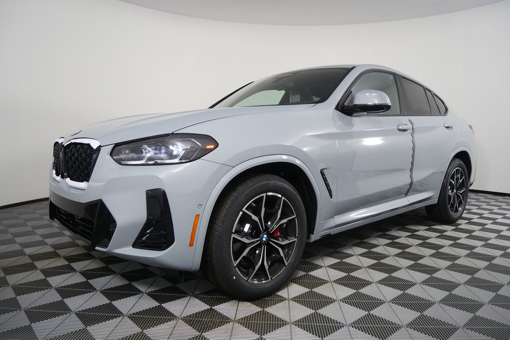 2025 BMW X4 xDrive30i 8