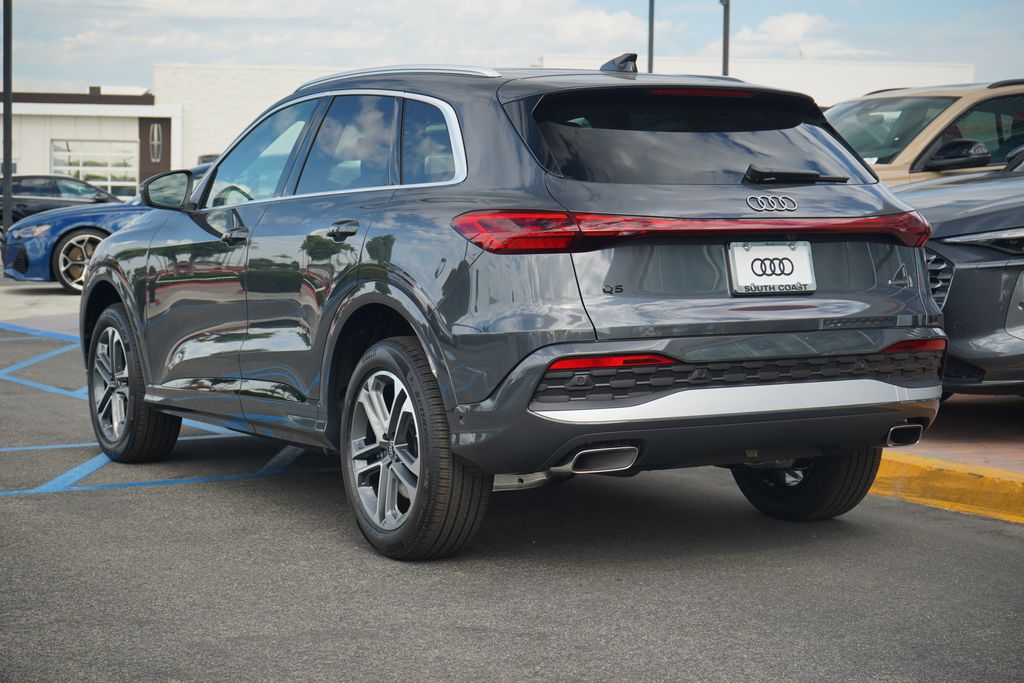 Thumbnail: 2025 Audi Q5 - 3