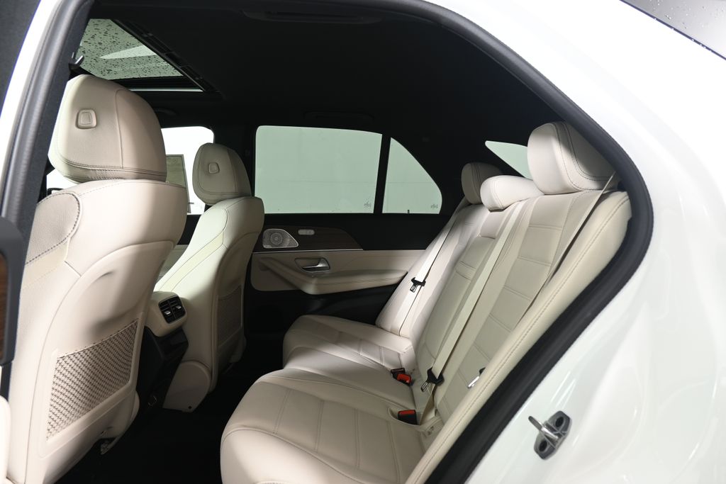 Thumbnail: 2026 Mercedes-Benz GLE - 29