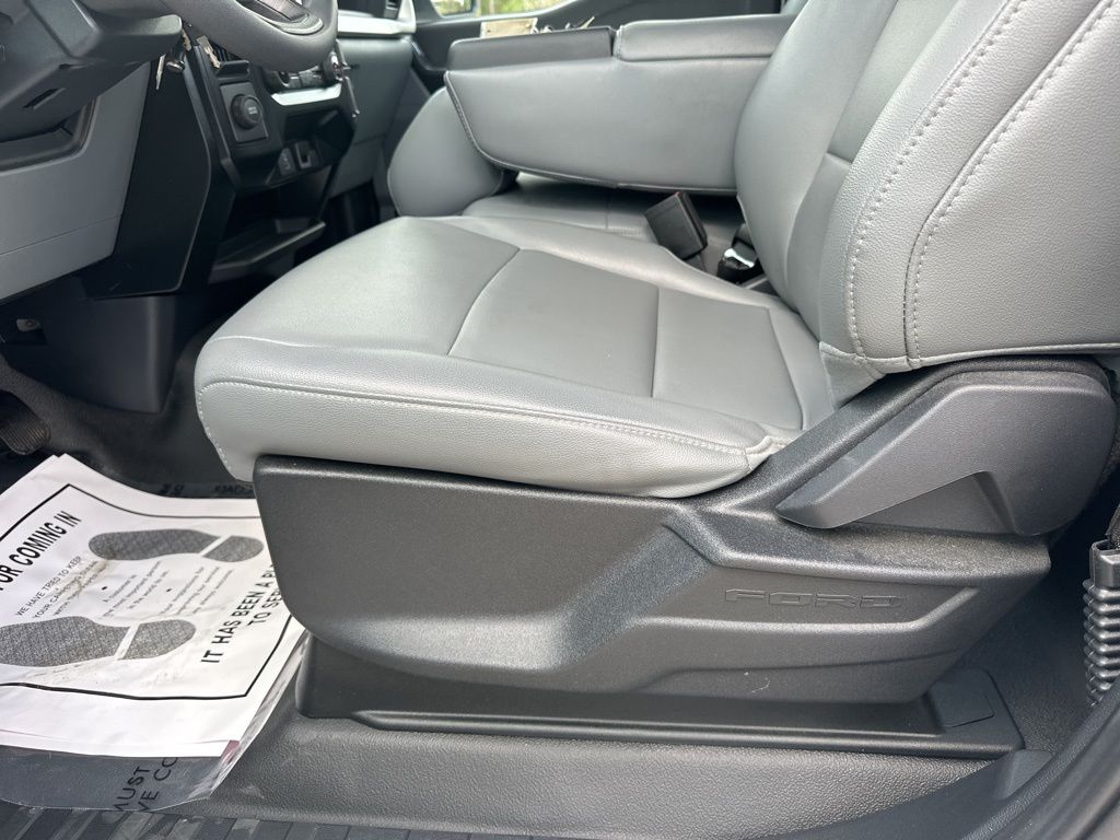 2023 Oxford White Ford F-150 XL RWD Truck