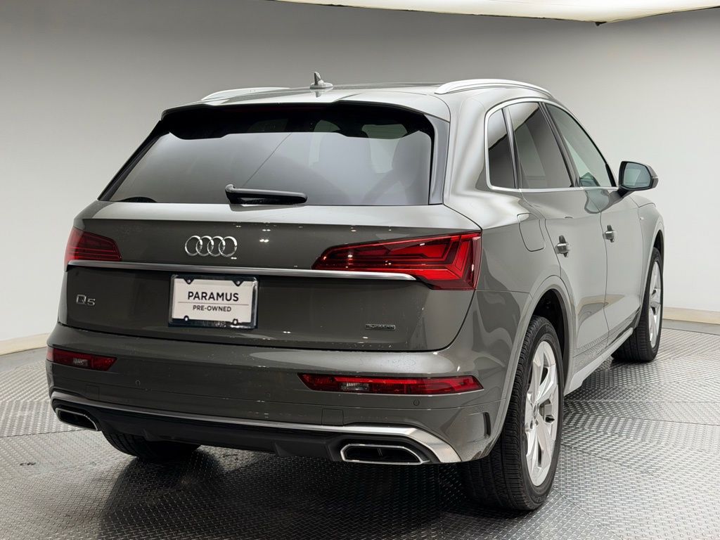 Thumbnail: 2023 Audi Q5 - 3