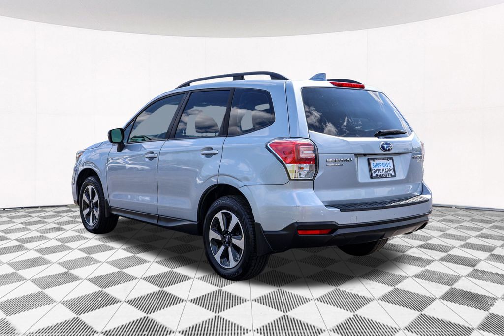 2017 Subaru Forester 2.5i 10